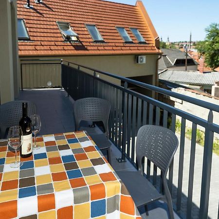 Star Apartman Eger Eksteriør bilde